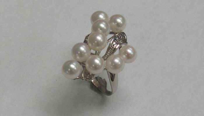 pearl ring 
