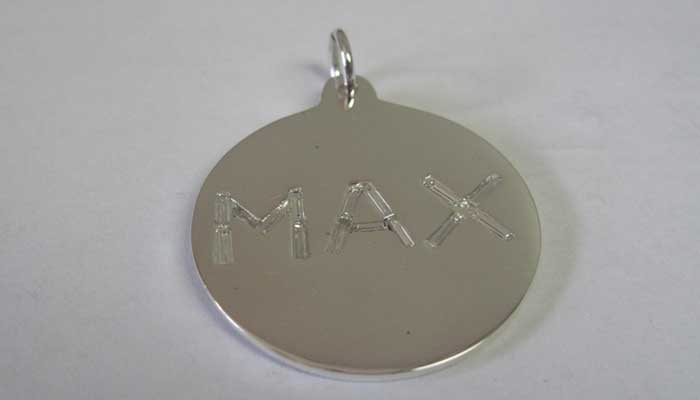 personalized pendant 